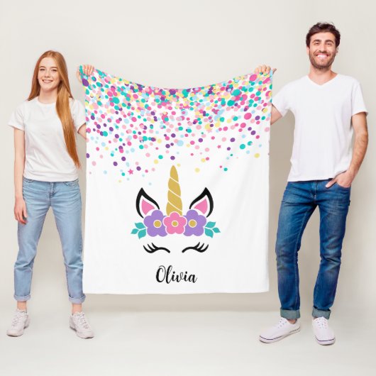 Couverture Polaire Personalized Confetti Unicorn Blanket – Polka Dot  (En situation)