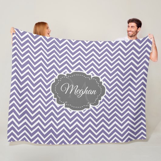 Couverture Polaire Personnalisé Purple Chevron (En situation)