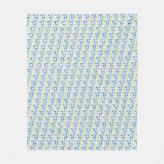 Couverture Polaire Pétales dans le silence 10. Motif floral.
