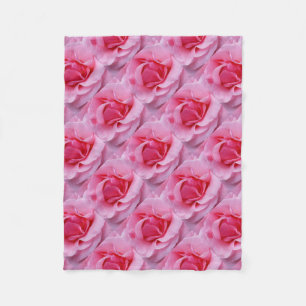 Couverture Polaire pétales roses