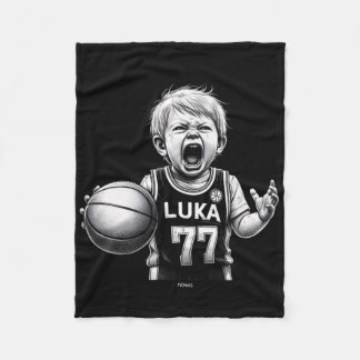 Couverture Polaire Petit cri Luka en criant et en se plaignant