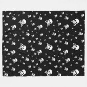 Couverture Polaire Petits crânes de pirates blancs sur fond noir (Devant (Horizontal))