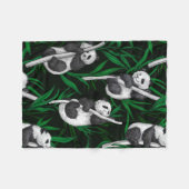Couverture Polaire Petits panda sur vert foncé (Devant (Horizontal))