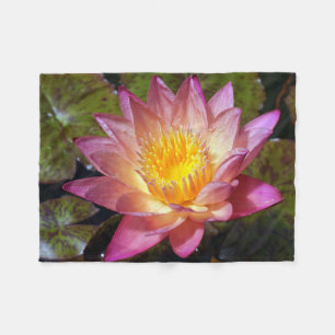 Couverture Polaire Photographie de Nymphéa Rose