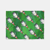 Couverture Polaire Pingouin à Santa Hat Motif sur Vert (Devant (Horizontal))