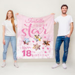 Couverture Polaire Pink Glam 18th Birthday Star Photo Collage<br><div class="desc">Un magnifique collage photo en étoile de 18e anniversaire couverture en toison. Ce design "you're a star" de parties scintillant rose convient à tout âge. Remplissez les 4 étoiles avec des photos de la fille d'anniversaire, de ses amis et de sa famille. Un design glamour qu'ils ne manqueront pas d'aimer....</div>