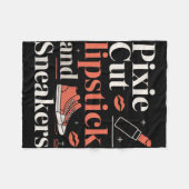 Couverture Polaire Pixie cut lipstick and sneakers short hair style  (Devant (Horizontal))