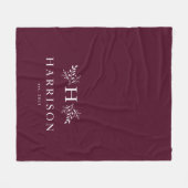 Couverture Polaire Plum monogramme rustique recouvert d'une couvertur (Devant (Horizontal))