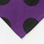 Couverture Polaire Pois noirs sur prune violette (Coin)