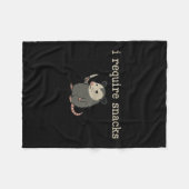 Couverture Polaire Possum I Requiert Snacks (Devant (Horizontal))