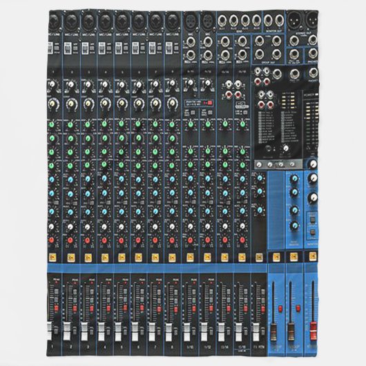 COUVERTURE POLAIRE POUR L'HOMME SOLIDE QUI A TOUT (Devant)