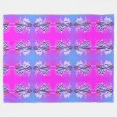 Couverture Polaire Préppy violet l belles femmes en robe moderne (Devant (Horizontal))