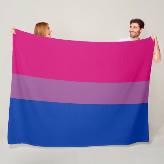 Couverture Polaire Pride bisexuelle (Bi Drapeau) (En situation)