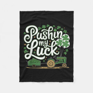 Couverture Polaire Pushin My Luck Tracteur Clover Jour de la Saint Pa