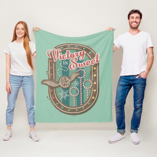 Couverture Polaire QUIDDITCH™ Victory est Sweet Holiday Cookie Graphi (En situation)