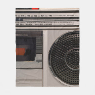 Couverture Polaire Radiocassette radio stéréo portable rétro obsolète