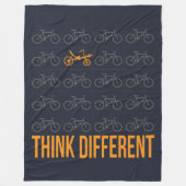 Couverture Polaire Recumbent Bike Cyclist Pense Différents Devis (Devant)