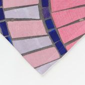 Couverture Polaire Red, white, black, and pink abstract artwork (Coin)