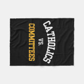 Couverture Polaire Retro Funny Trendy Quote Catholics Vs Committees  (Devant (Horizontal))