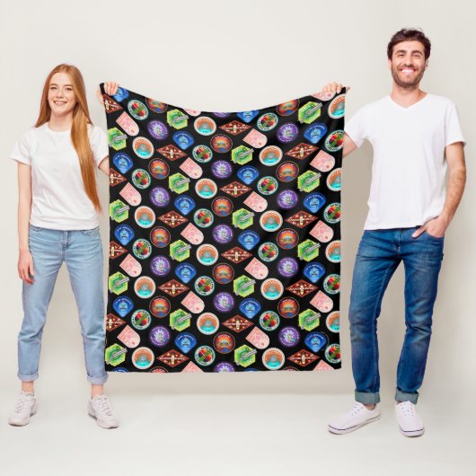 Couverture Polaire RICK ET MORTY™ | Motif des patchs d'espace externe (En situation)