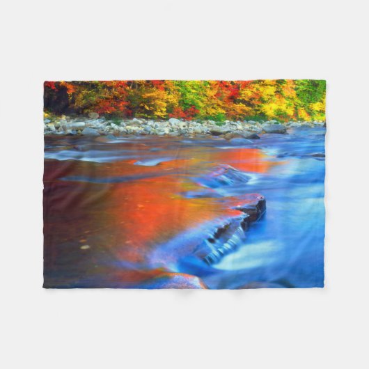 Couverture Polaire Rivière Swift reflétant les couleurs de l'automne (Devant (Horizontal))