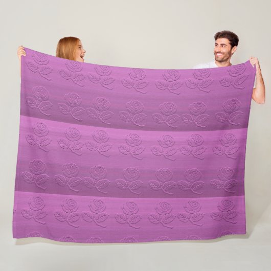 Couverture Polaire Rose (En situation)