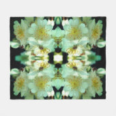 Couverture Polaire Rose à galets blancs sauvages (Devant (Horizontal))