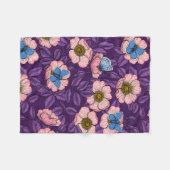 Couverture Polaire Rose de chien et papillons en rose et violet (Devant (Horizontal))