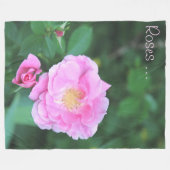 Couverture Polaire Rose de jardin rose (Devant (Horizontal))