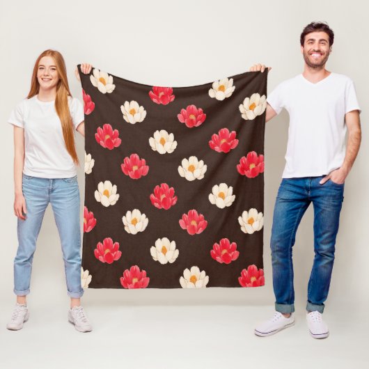 Couverture Polaire Rose Rouge Fleur Blanche (En situation)