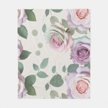 Roses pastel dans des nuances de lilas menthe et b
