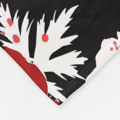 Couverture Polaire Rouge, fleurs blanches sur noir (Coin)