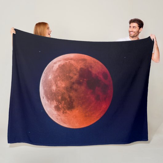 COUVERTURE POLAIRE ROUGE MOON (En situation)
