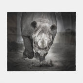 Couverture Polaire Running Rhinoceros : Wild Animal Portrait. (Devant (Horizontal))