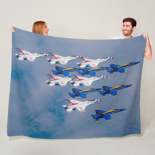 COUVERTURE POLAIRE SALUTE DES ÉQUIPES DÉMOCRATIQUES AMÉRICAINES ! (En situation)