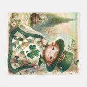 Couverture Polaire Scène de courtepointe patchwork Cottage Leprechaun (Devant (Horizontal))