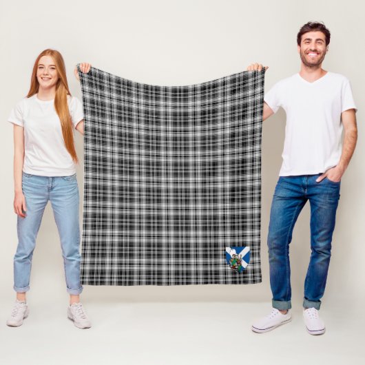 Couverture Polaire Scotts Drummond Grey Tartan Plaid (En situation)