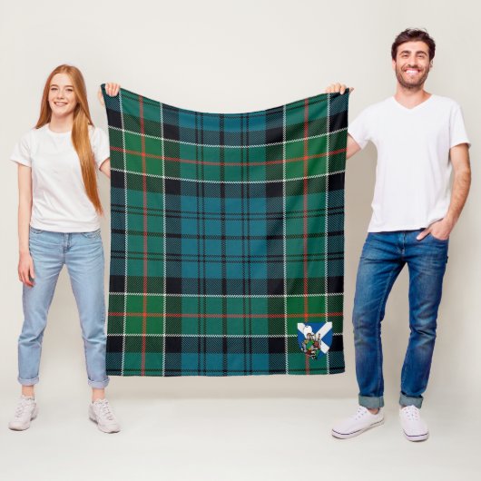 Couverture Polaire Scotts Kirkpatrick Tartan Plaid (En situation)