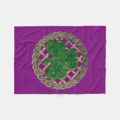 Couverture Polaire Shamrock violet sur cabot céleste (Devant (Horizontal))