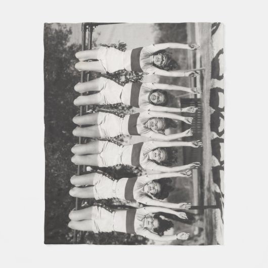 Couverture Polaire Showgirls sur les bars à singes, design ludique. (Devant)