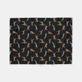 Couverture Polaire Silhouettes grises Tons métalliques sur noir (Devant (Horizontal))