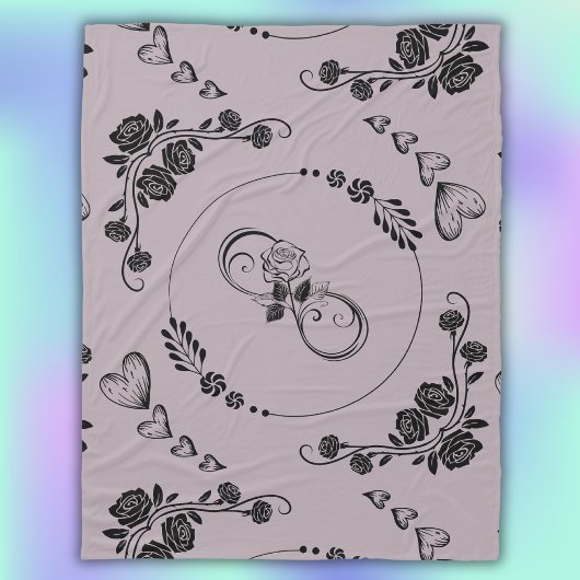 Couverture Polaire Simple Coeurs noirs, Floral, Infinité sur Mauve |