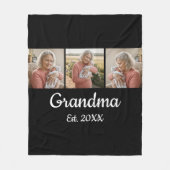Couverture Polaire Simple Script Grandma Est. 3 Photo Year (Devant)