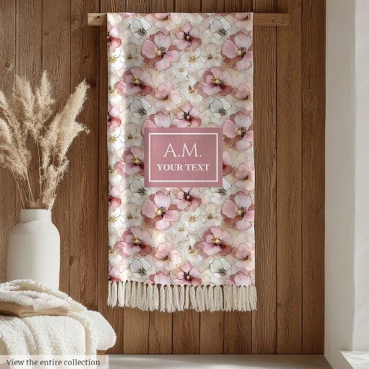 Couverture Polaire Soft Pastel Pink Delicate Floral Custom Name Throw