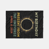 Couverture Polaire Solar Eclipse 2024 Anniversaire présent 4.8.24 Tot (Devant (Horizontal))