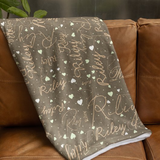 Couverture Polaire Son nom et ses coeurs sur les tons naturels terres