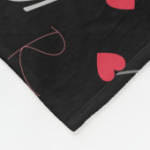 Couverture Polaire Son nom Initiale & Coeurs rouges partout en noir (Coin)