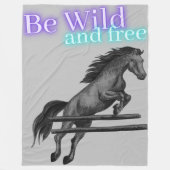 Couverture Polaire Soyez sauvage et saut à cheval libre (Devant)
