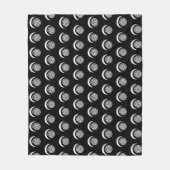Couverture Polaire Spirale de Lune Argentée sur fond noir (Devant)