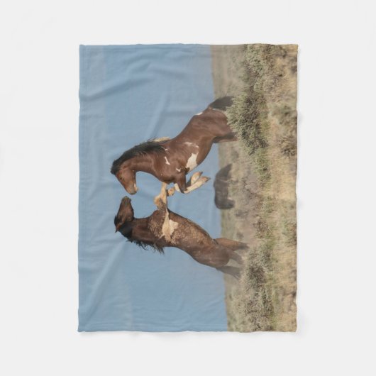 Couverture Polaire Stallions de Cheval Sauvage combattant (Devant)